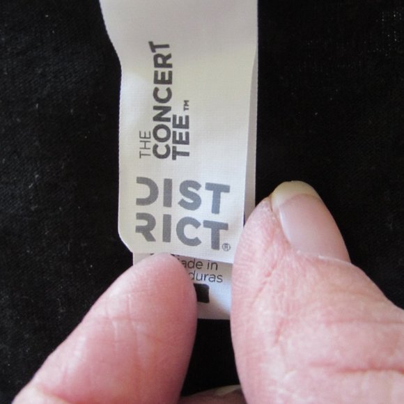 100% cotton Journey Staff Tour Muscle Shirt  Las Vegas 2020 - Picture 3 of 6